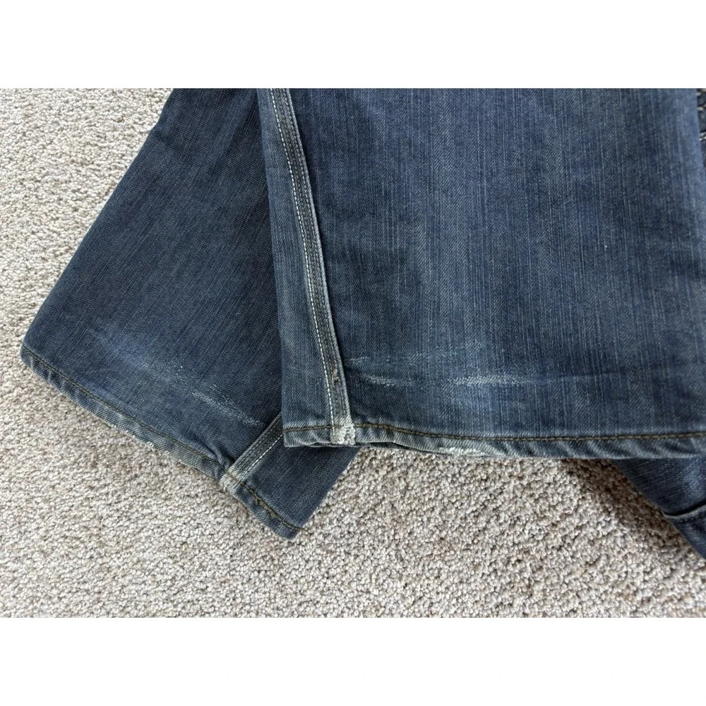 Levis excellent pre